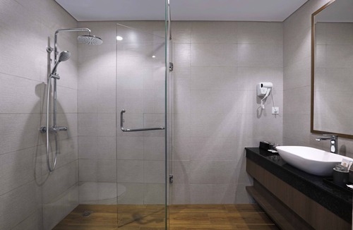 Lubuk Baja Hotel | Harper Premier Nagoya Batam