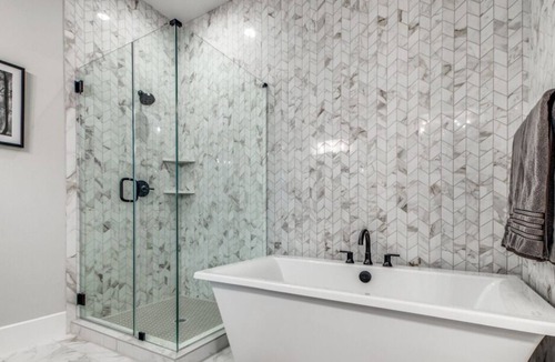 Spring House | HARPER WOODS MINUTES FROM CITY PLACE 4BD 4BA NEW DESIGNER HOME!