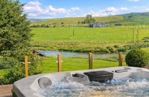 Lanark House | Harperfield Chalet