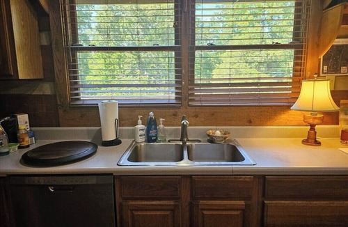 Kingston Springs Cabin | Harpeth Moon Summary: