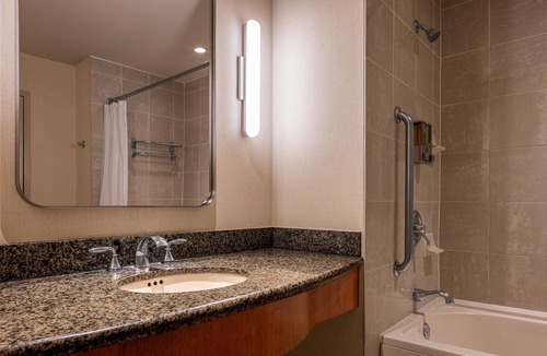Joliet Hotel | Harrah's Joliet Casino & Hotel - A Caesars Rewards Destination