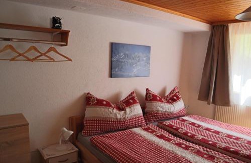 Kandersteg Apartment | Harri's BnB in Kandersteg, Ferienwohnung