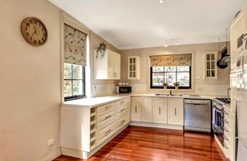 Harrietville House | Harrietville on the Ovens