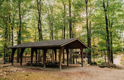Pomona Cabin | Harriman Outdoor Center - Mountain Laurel Cabin