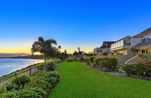 Harrington Hotel | Harrington River Lodge