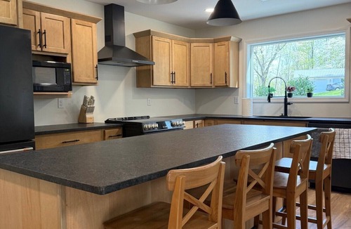 Andersonville House | Harris Hideaway Brand New Barn-dominium Norris Lake with Private Dock