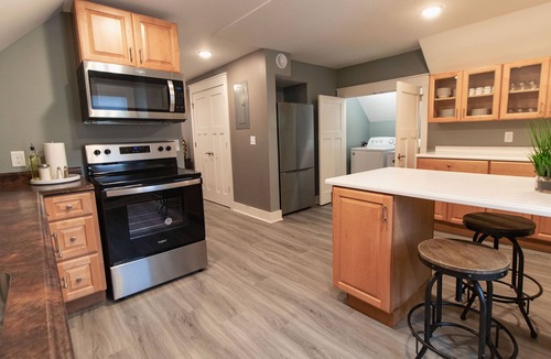 East Hillside Hotel | Harris House