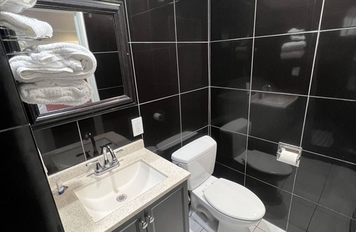 Oakland Hotel | Harris Motel