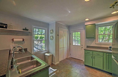 Harrison Cottage | Harrison Lakefront Cottage w/Private Dock!