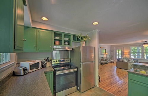 Harrison Cottage | Harrison Lakefront Cottage w/Private Dock!