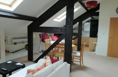 Harrogate City Centre Apartment | Harrogate Toffee Loft