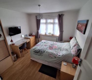 Belmont Bed & Breakfast | Harrow B & B