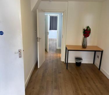 Marlborough Bed & Breakfast | Harrow Bed&breakfast