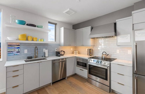 East Queen Anne House | Harry Potter Sweet Suites