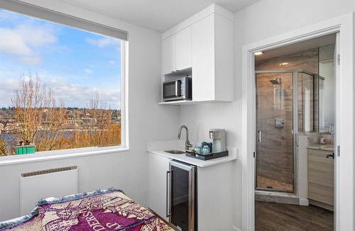 East Queen Anne House | Harry Potter Sweet Suites