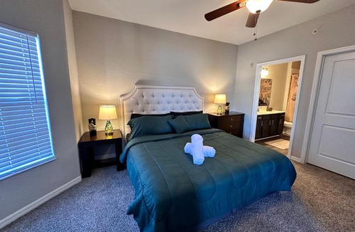 Florida Center North Apartment | Harry Potter Themed Luxury Apartment 3bd 2bth - Universal Studios