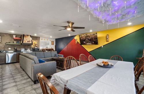 Biggs Field House | Harry Potter Wizarding Home: 5 Beds & Heated Salt Pool