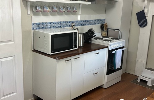 Murtoa Cottage | "Harry's Place" Cottage