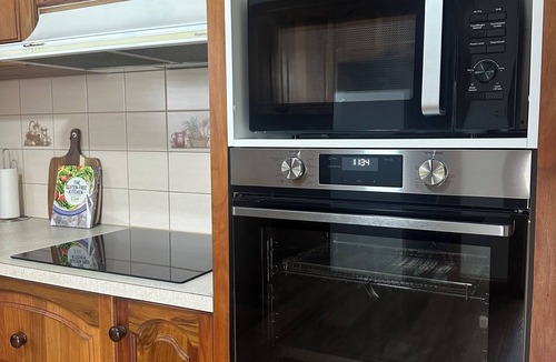 Shepparton South House | Harry's Place -Easy Access Stay