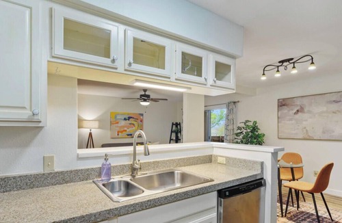 Highland Hills Condo | Hart #206 xxxxxxxxxx