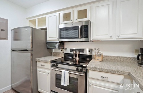 Highland Hills Condo | Hart #206 xxxxxxxxxx