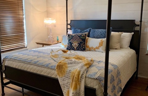 Sutherland Springs Other | Hartfield HousenFarmhouse Retreat on 12 acres
