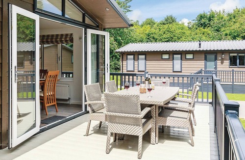 Newton St Loe Ski Chalet | Hartfield Watersedge Lodge