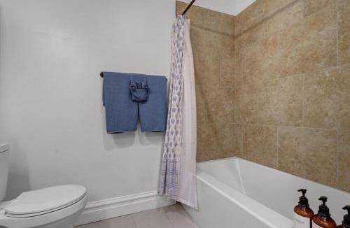 Tower Grove South House | Hartford 5BR Family Home with Games BBQ Grill and Firepit