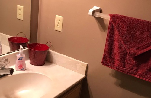Pawhuska House | Hartness Ranch Bed and Bath