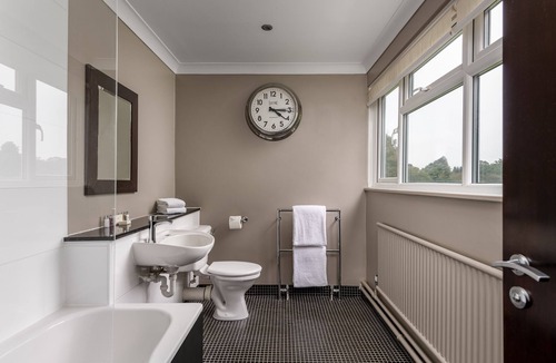 Betchworth Hotel | Hartsfield Manor