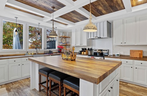 Oconee County House | Hartwell Haus with Dock & Playground