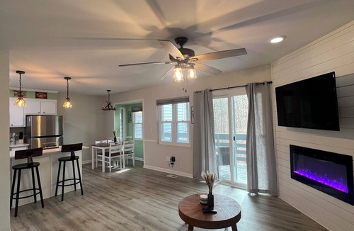 Westminster Villa | Hartwell Nest 25 mins to Clemson Next to Lake