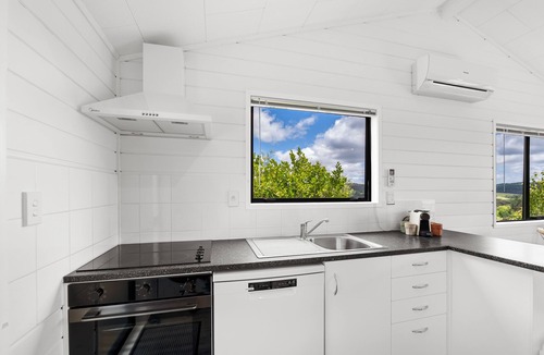 Haruru Cottage | Haruru Cottages