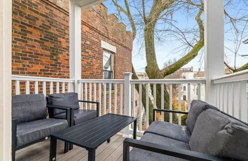 Cambridgeport Apartment | Harvard MIT Boston Home