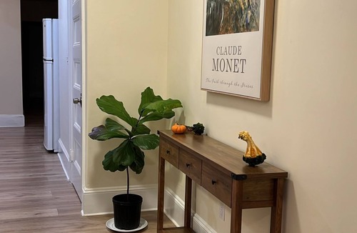 Mid-Cambridge Apartment | Harvard/MIT: Most loved by repeat guests & long-term guests!