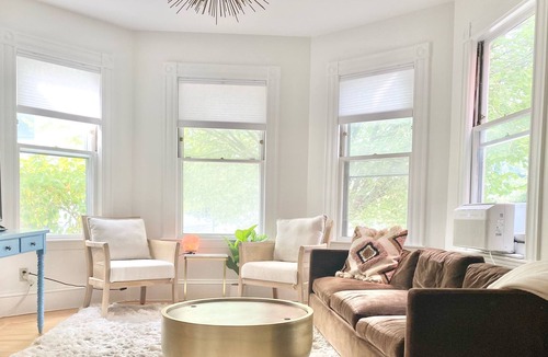 Mid-Cambridge Apartment | Harvard Square: Charming 3 bed, 2 bath