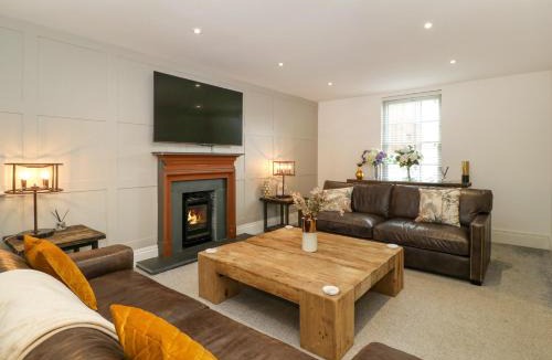 Chepstow House | Harvax House