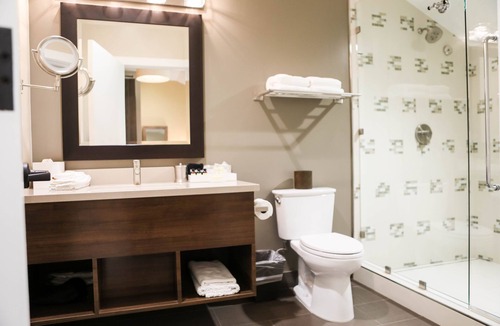 St. Helena Hotel | Harvest Inn