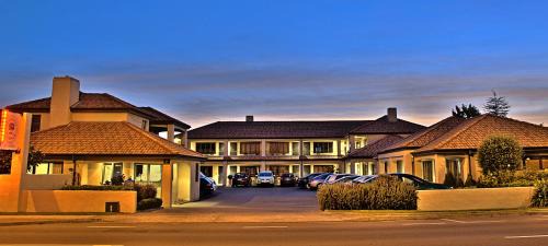 Anderson Park Hotel | Harvest Lodge Motel