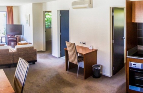 Anderson Park Hotel | Harvest Lodge