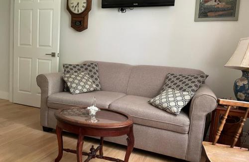 Middleton House | Harvest Moon Trail Hideaway