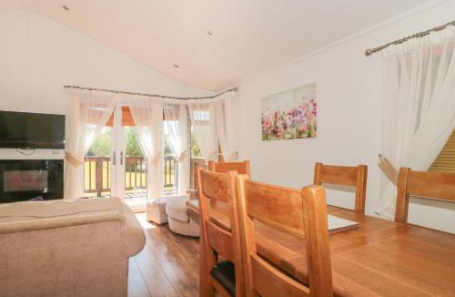 Puxton House | Harvester Lodge