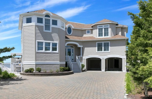 Harvey Cedars House | Harvey Cedars, NJ, Bayfront Compound With Pool!