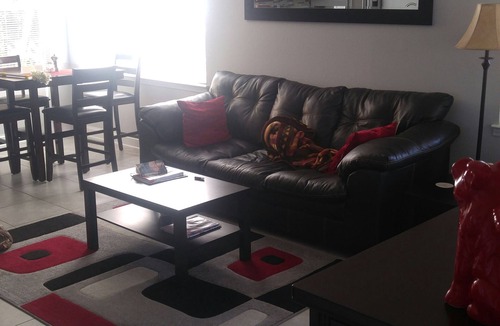 Villas Condo | Has 2 Pools, Right Off The 41 Close To Many Restaurant's…ground Floor