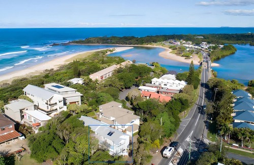 Hastings Point House | Hasting Paradise - Steps to beach and Cudgen Creek