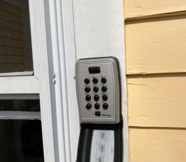 Auburn Apartment | Hasty House Studio