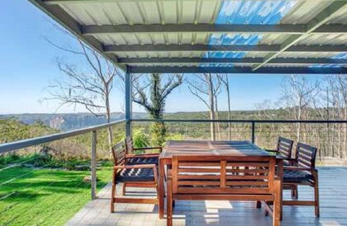 Blackheath House | Hat Hill Hideaway Amazing Valley Views