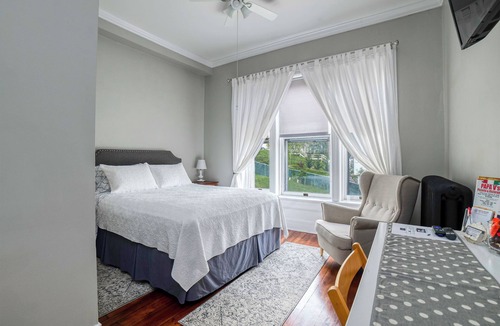 Towanda Bed & Breakfast | Hatch House Bed & Breakfast