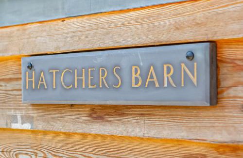 Shefford Woodlands House | Hatchers Barn - Uk42080