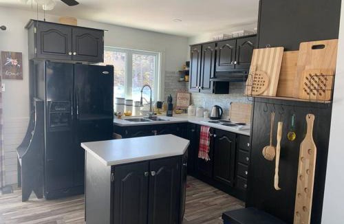 Fogo House | Hatchet Harbour Vacation Home